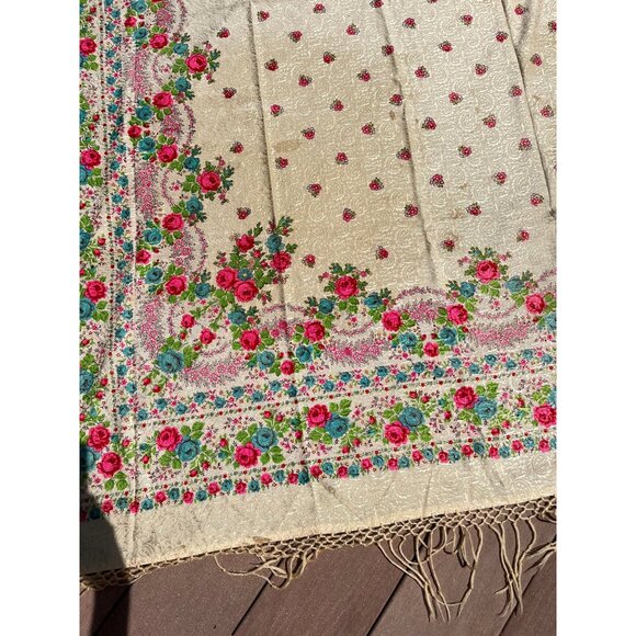Antique 1909 Romanian Textile Art Wool Floral Shawl Hand Tied Fringe Floral - Picture 6 of 10